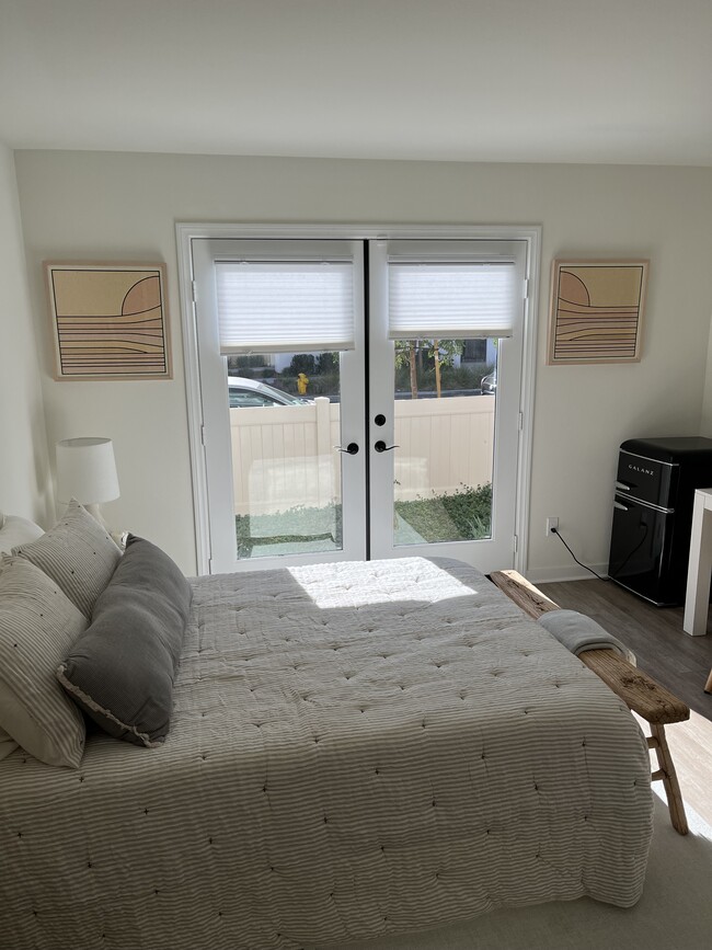 Building Photo - 732 Daniel Freeman Cir