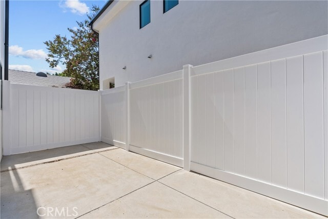 Building Photo - 5747 Vista Del Monte Ave