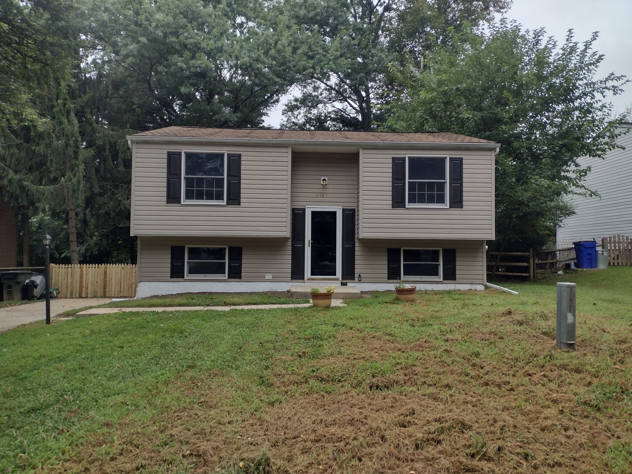 Building Photo - 6481 Barchink Pl