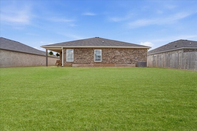 Building Photo - Move Right In! Immaculate 2024-Built Home in Growing Toney Community