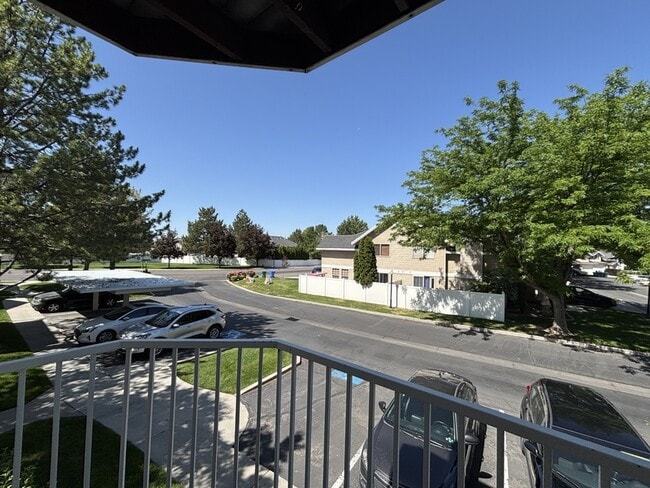 Building Photo - 1311-1200 1200 W