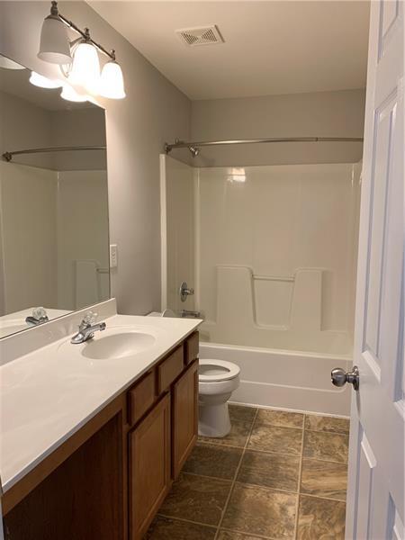 Building Photo - 2352 Jasmine Glen Dr