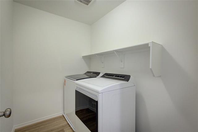 Building Photo - 1418 Tramore Wy