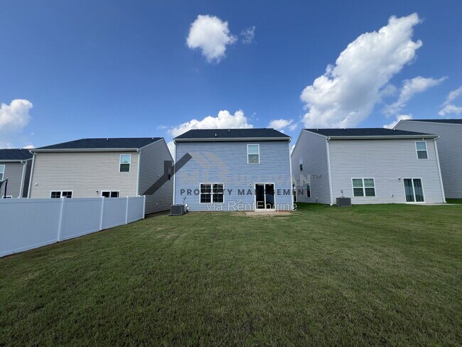 Building Photo - 2932 Egert Dr
