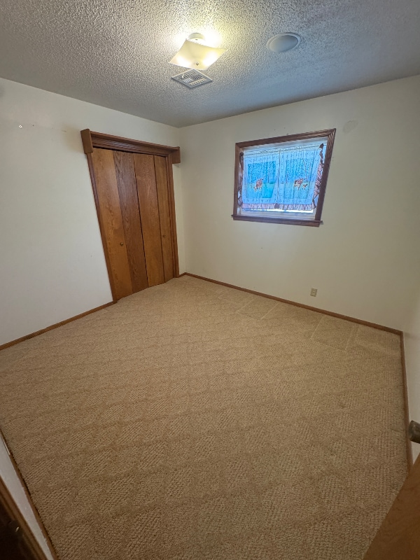 Building Photo - 2026 Harned Dr