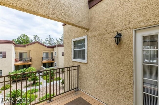 Building Photo - 2801 N Rainbow Blvd