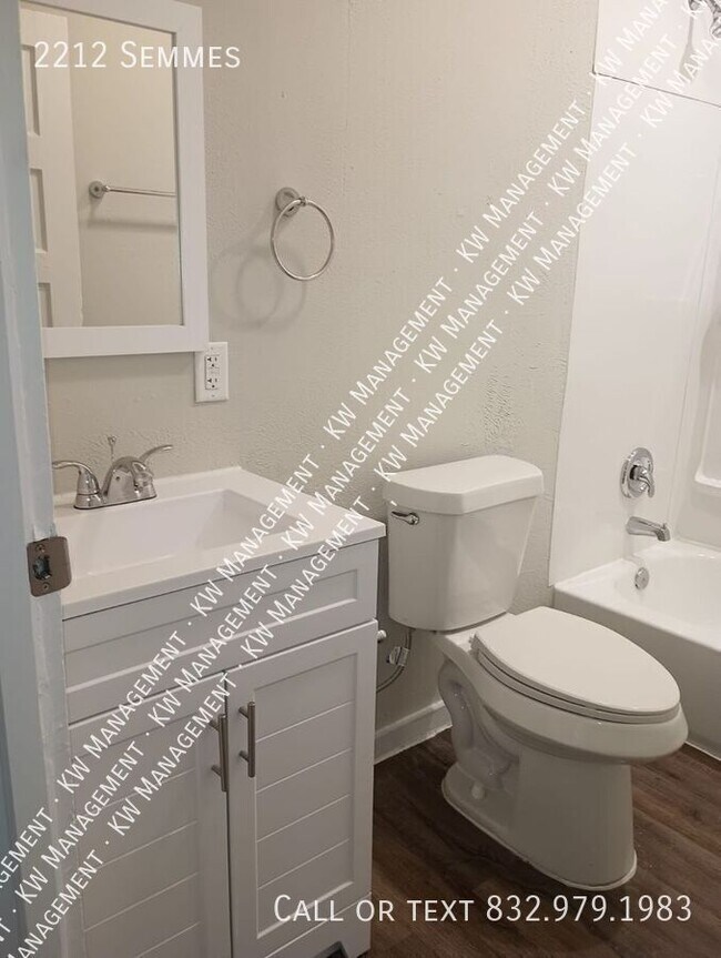 Building Photo - 2212 Semmes-