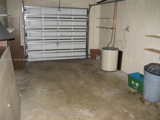 Building Photo - 8589 SW 115th Pl