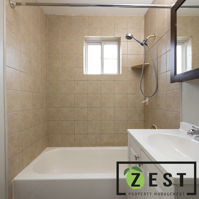 Building Photo - BEAUTIFUL SINGLE FAMILY HOME! OPEN HOUSE F...