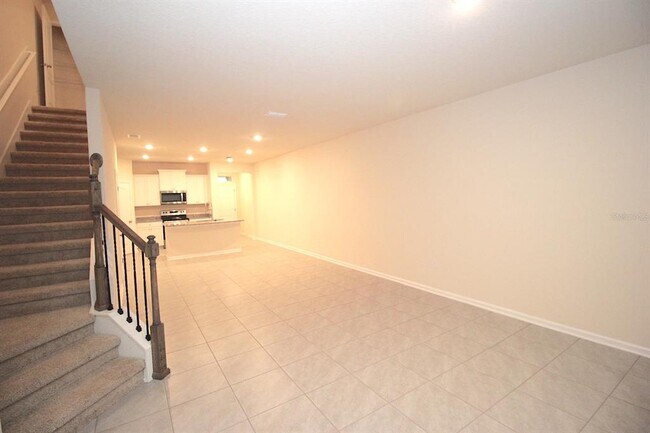 Building Photo - 121 Redbud Rd