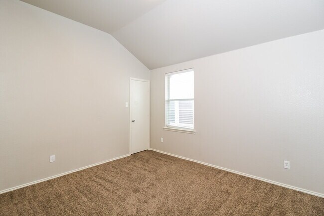 Building Photo - 1118 Partridge Dr
