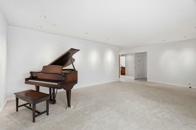 Building Photo - One-of-a-Kind Home with Pool, Gazebo, and Sunken Conversation Pit!
