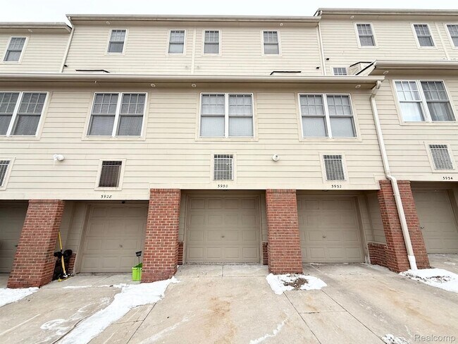 Building Photo - 3930 Forester Blvd