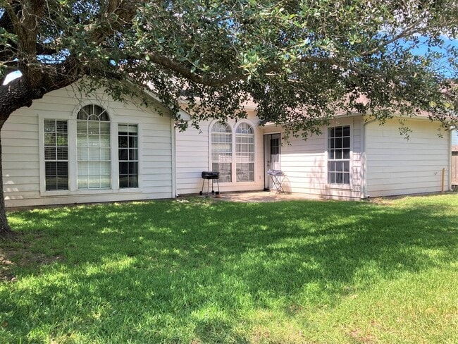 Building Photo - 21215 Branford Hills Ln