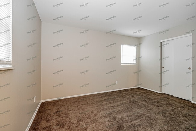 Building Photo - 3036 Wadsworth Ct