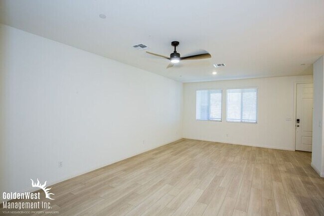 Building Photo - Newly built 3Bdm 2.5Ba Townhome in Summerlin!