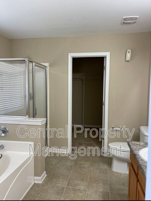 Building Photo - 184 Stonewood Crossing Dr