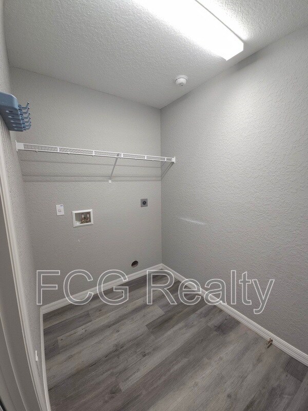 Building Photo - 525 Marion Oaks Ln