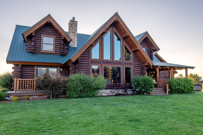 Building Photo - 2477 Middle Teton Rd
