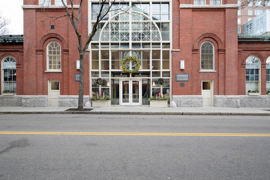 Building Photo - 106 13th St