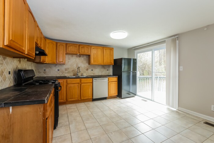 Building Photo - 3207 Sunderland Dr SW
