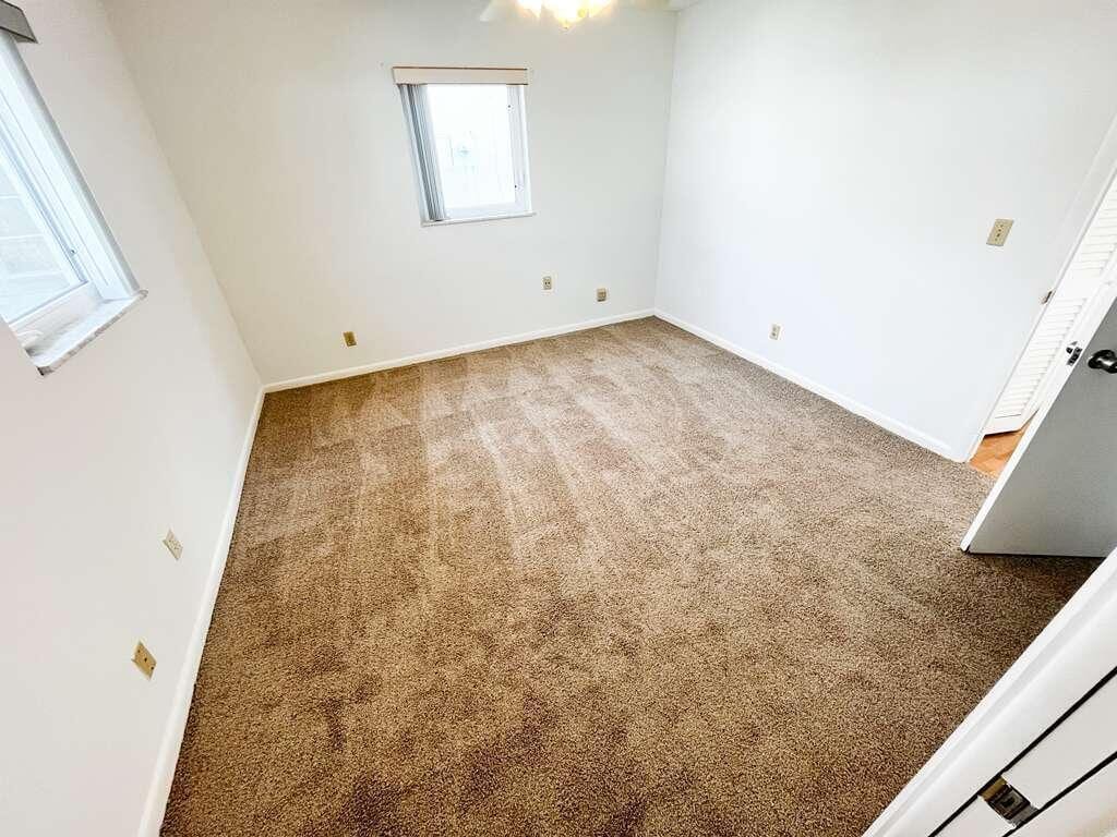 Building Photo - 905 SW 3rd Ave