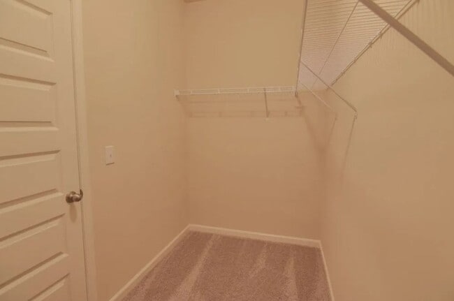 Building Photo - 6130 Mahogany Ter