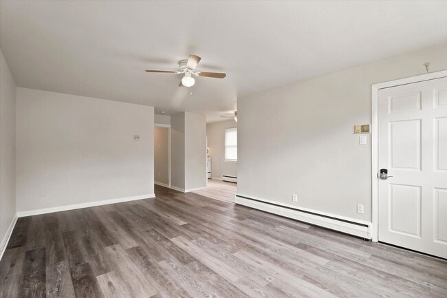 Building Photo - 126 4th Ave