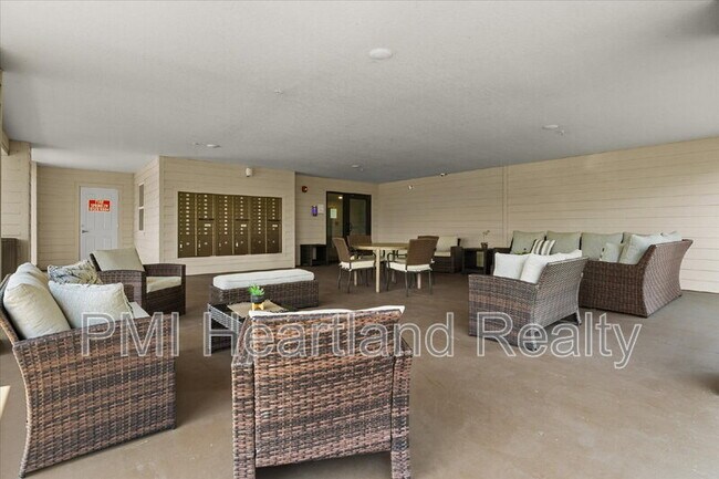 Building Photo - 260 Spanish Moss Cir