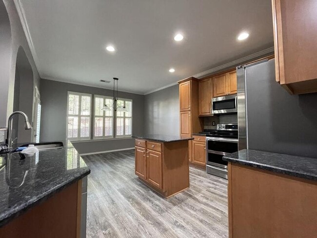 Building Photo - 8217 Beaded Stone St