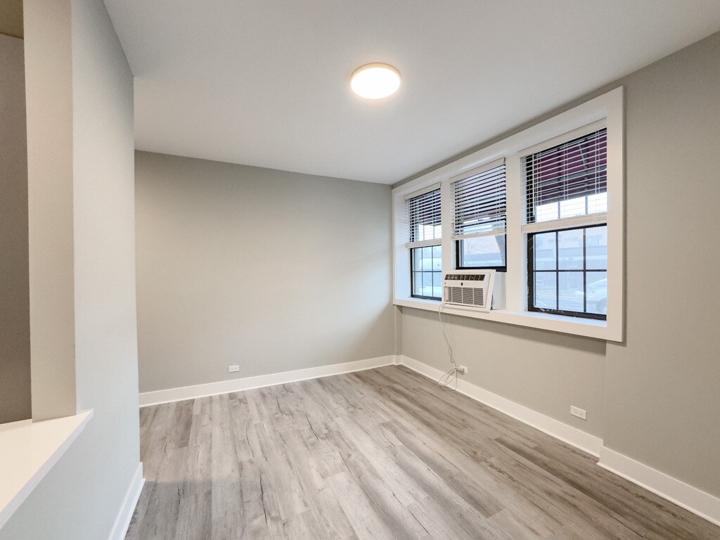 Building Photo - 373 Hazel Ave