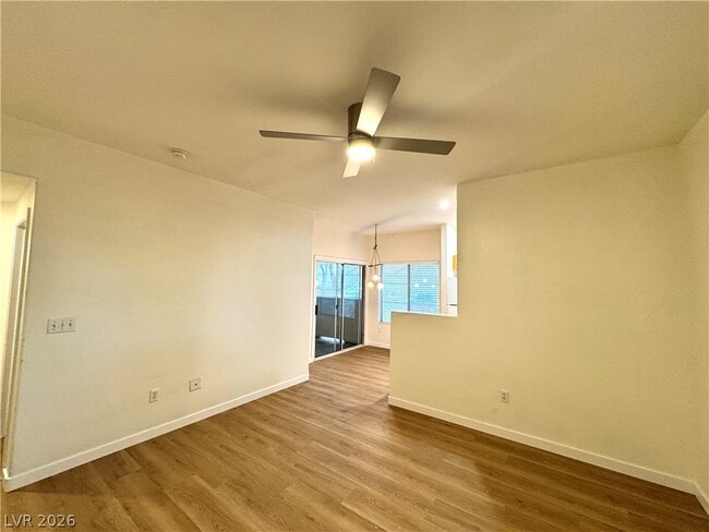 Building Photo - 1420 Red Crest Ln