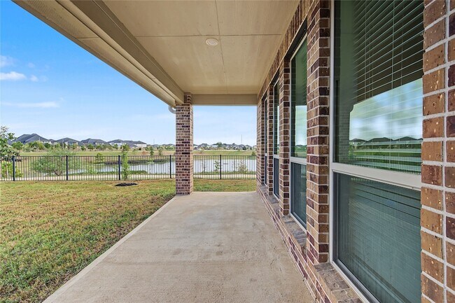 Building Photo - 4802 Albany Shores Ln