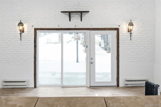 Building Photo - 378 Broadway