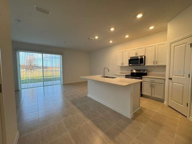 Building Photo - 7641 Waterscape Drive