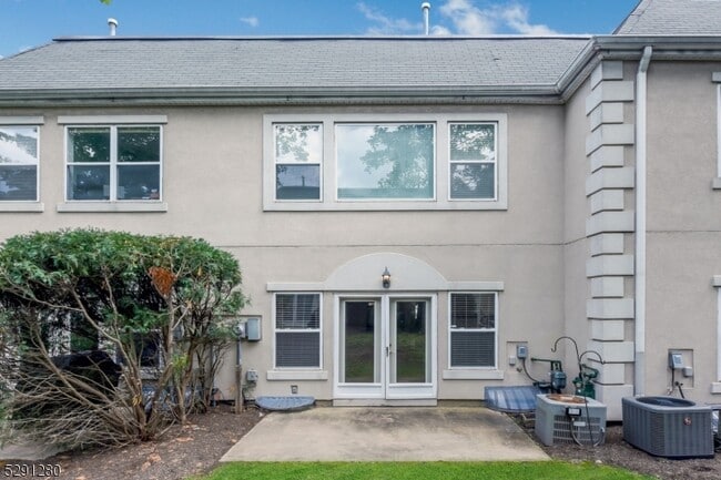Building Photo - 8708 Brittany Dr