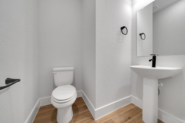Building Photo - COMING SOON!!!  Beautiful Townhome!