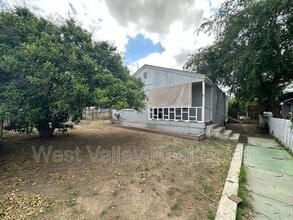 Building Photo - 521 Rose Ave