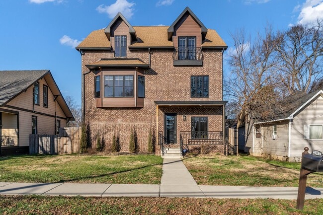 Building Photo - 2312 Buchanan St