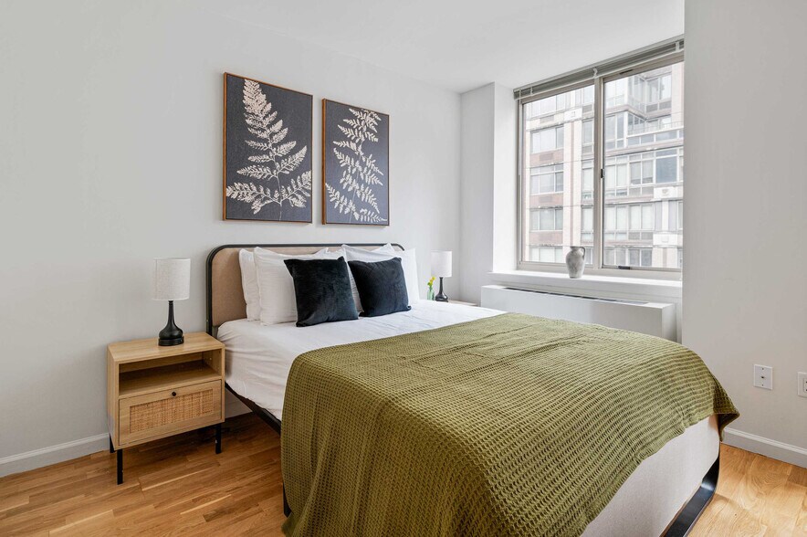 Building Photo - 1501 Lexington Ave