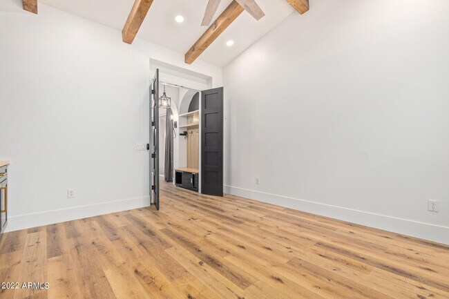 Building Photo - 3469 S Eucalyptus Pl