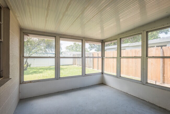 Building Photo - 5646 Festivo Dr