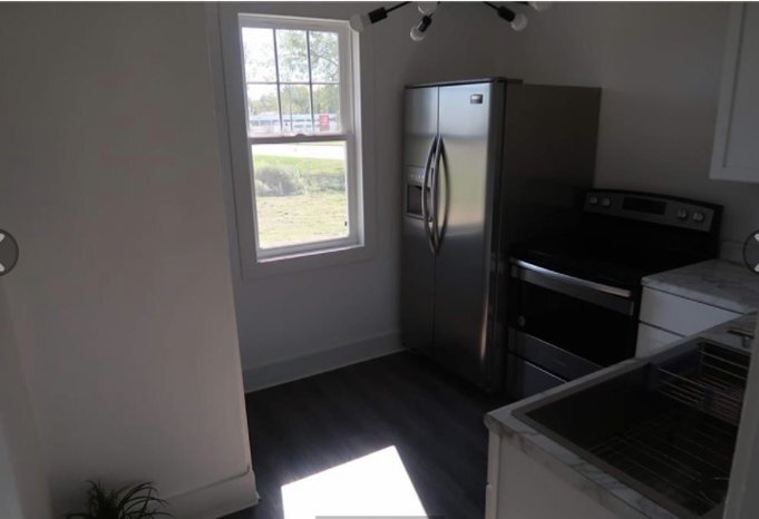 Building Photo - 2010-2012 Maplegrove Ave