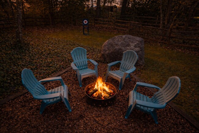 Building Photo - 10315 Rougemont Ln