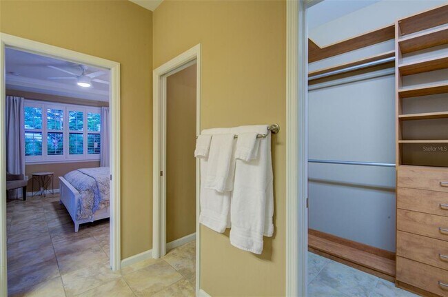 Building Photo - 12232 Marsh Pointe Rd