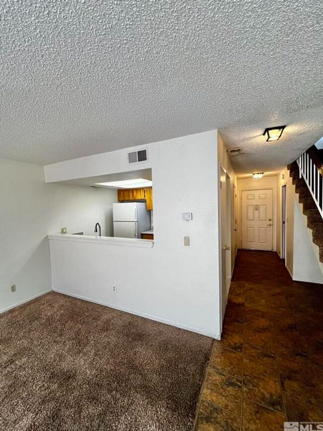Building Photo - 1527 Steven Ct