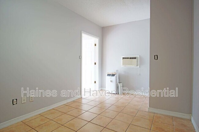 Building Photo - 4645 Saddle Creek Pl