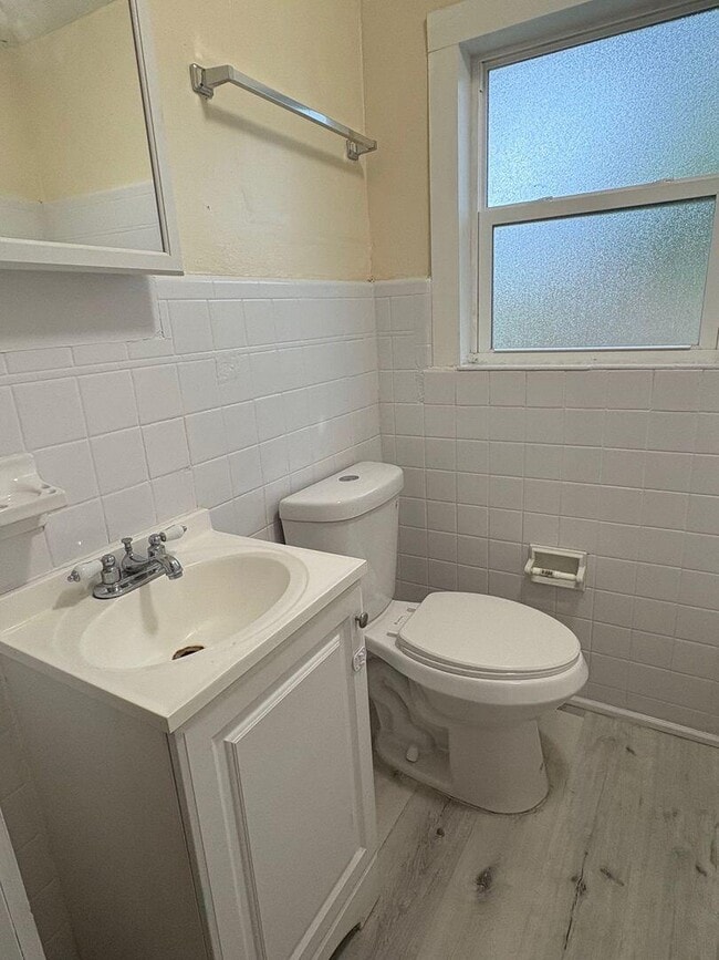 Building Photo - 810 Citrus Ave