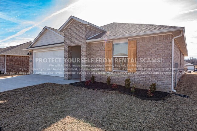 Building Photo - 3031 Laredo Ln