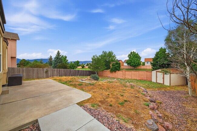 Building Photo - $2,395.95, 4 bed, 3.5 bath located in Colorado Springs with Central AC.
